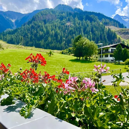 מלון Garni Burger