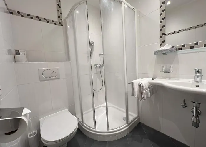 Garni Burger فندق 3*