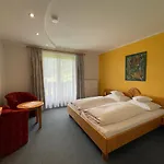 Hotel Garni Burger 3*