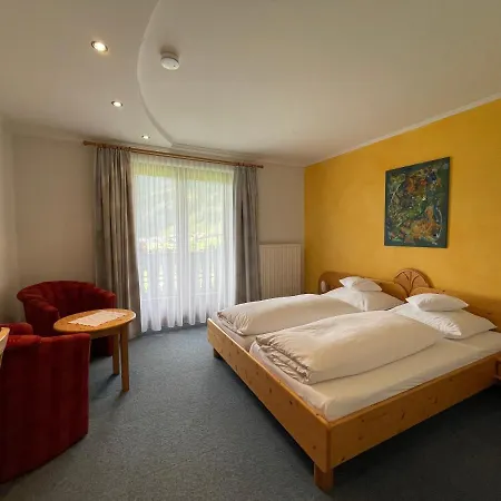 Hotel Garni Burger 3*